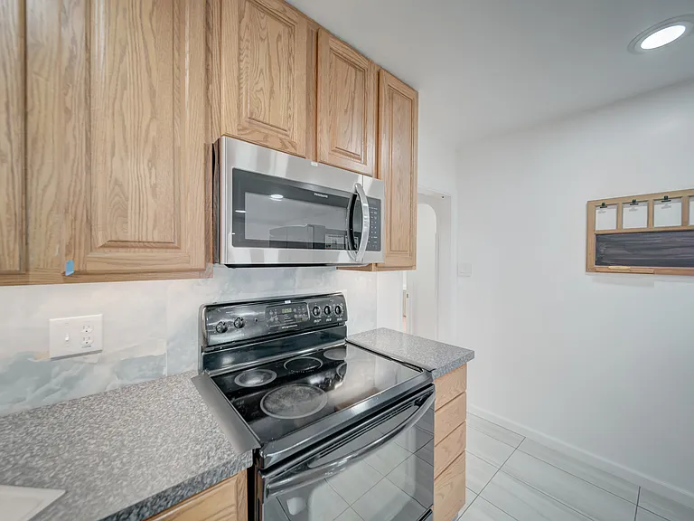 6625 Harrison Ln — Photo 33