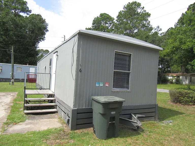 1219 W Oglethorpe Hwy — Photo 12