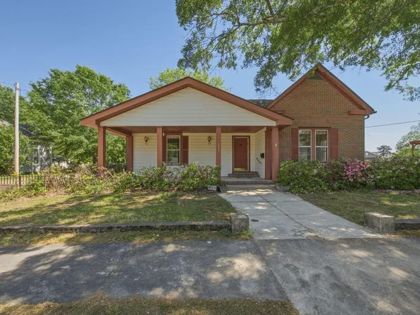 329 S Barbour St, Clayton, NC 27520