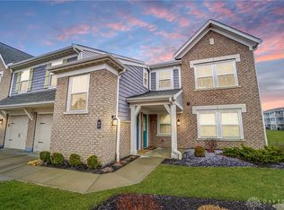 29 Old Pond Rd, Springboro, OH 45066