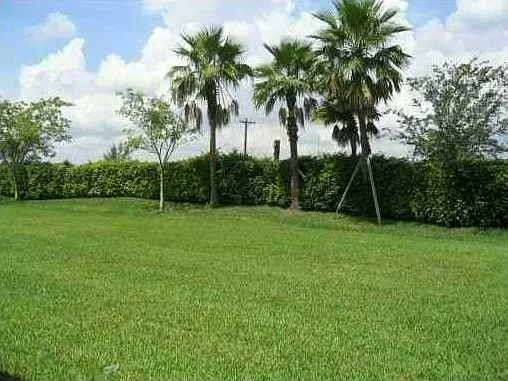 5 bed, 3499 sqft, $6,000 — Photo 2