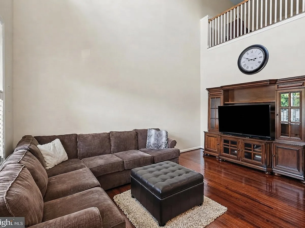 Exceptional 2-bedroom, 2.5-bath home at The Arbours — Photo 3
