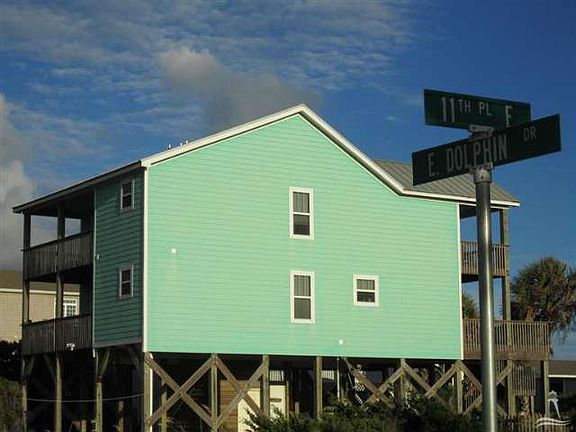 3rd image of 1104 E Beach Dr
