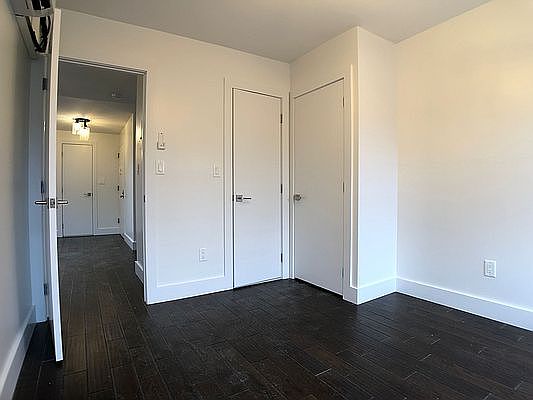 3rd image of 806 Lexington Ave #3