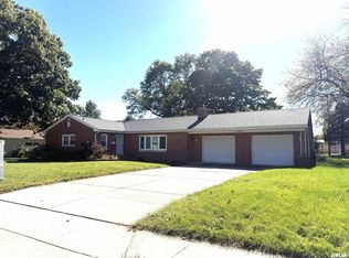 230 E Fernwood St, Morton, IL 61550