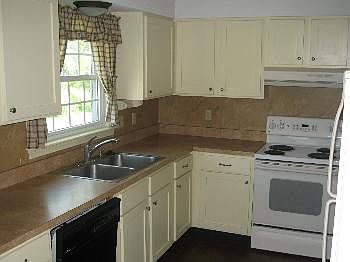 2nd image of 48 Starboard Dr