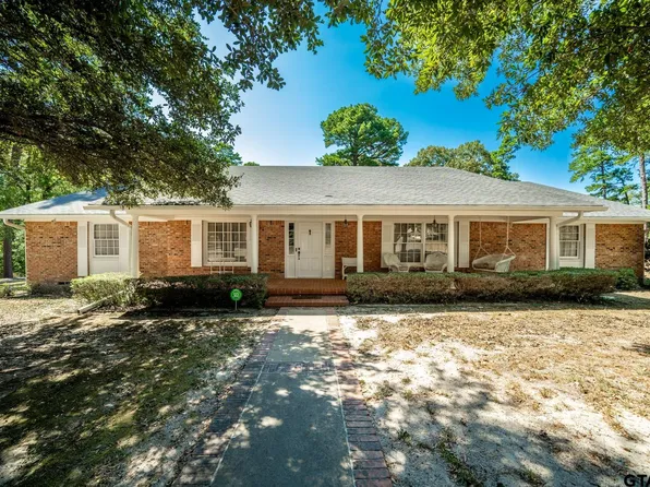 1318 Greenway St, Gilmer, TX 75644