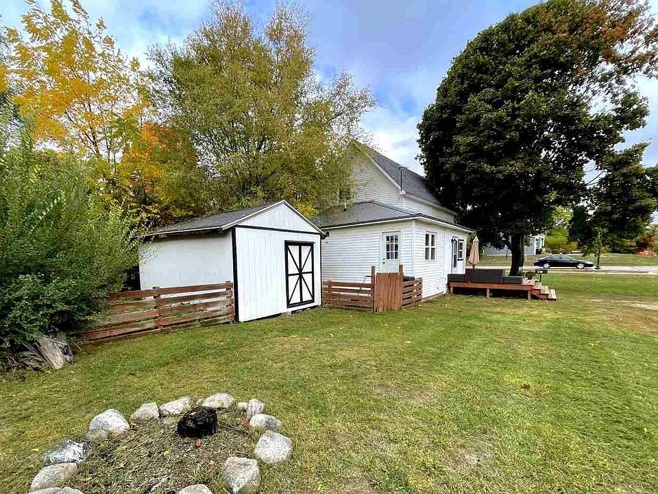 904 S Lake St, Boyne City, MI 49712 MLS 469890 Zillow