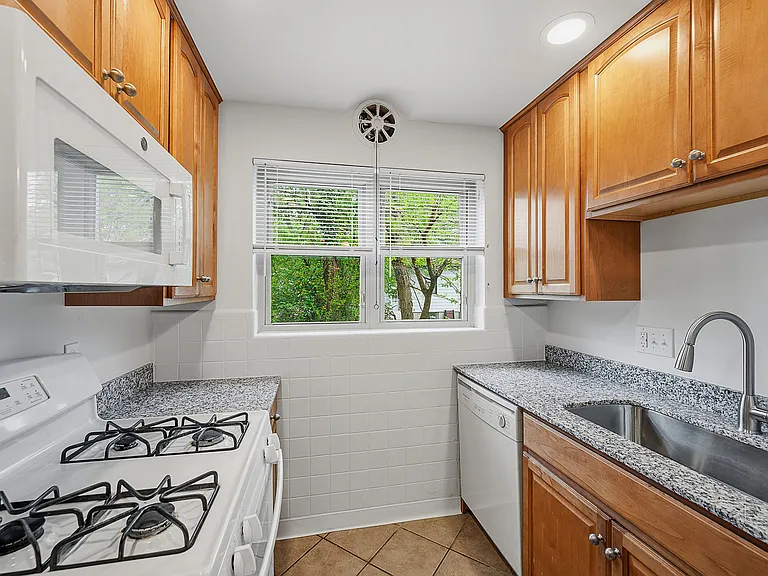 3950 Millsbrae Ave #B — Photo 6