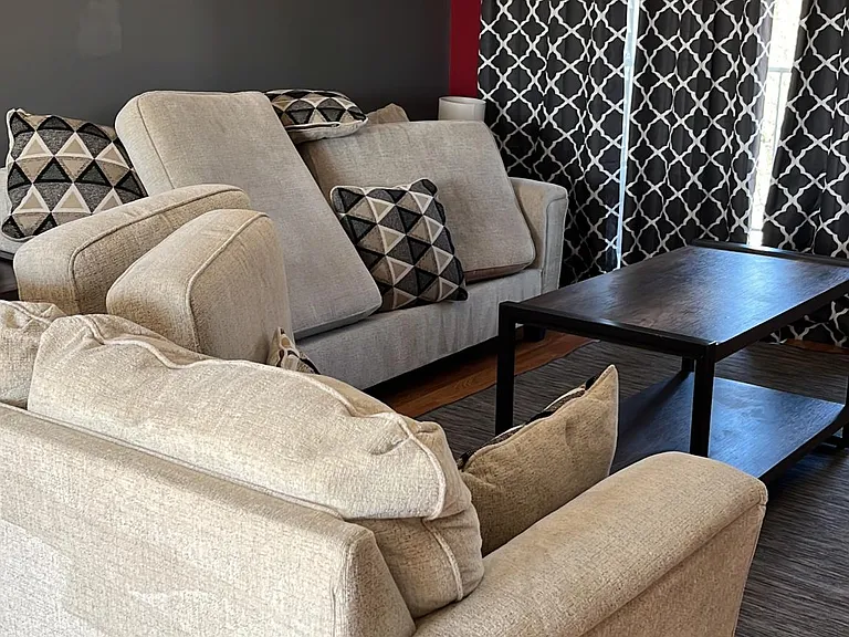 4611 Court Yard Dr #4611 — Photo 9