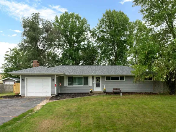 949 W Perry Rd, Ligonier, IN 46767
