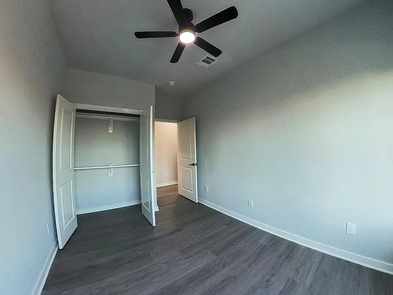 2832 Mansfield St — Photo 21