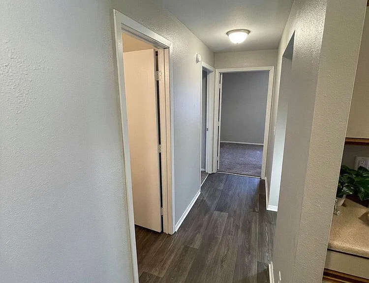 Apple Tree Apartments — Photo 7