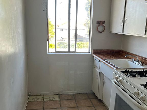 2nd image of 2510 New Ave APT G