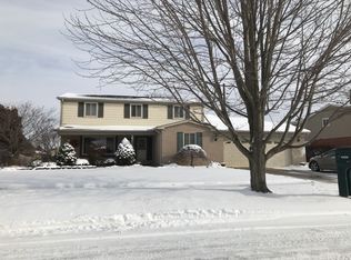 40220 Vincenzia Dr, Clinton Township, MI 48038