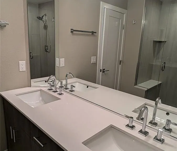 2736 Decatur St — Photo 13