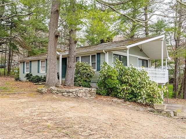 1st image of 44 Loblin Ln