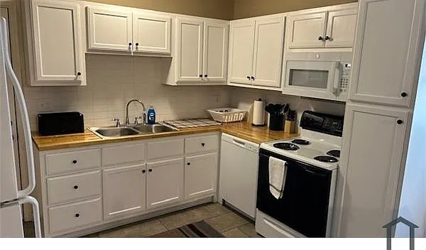 2 bed, 850 sqft, $1,175 — Photo 2