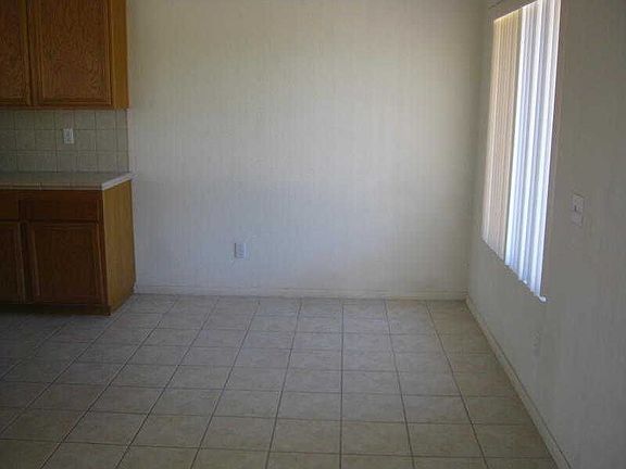 4th image of 12392 Honeybear Ln
