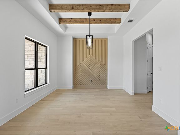 5th image of 4048 Aerie St