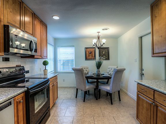 5th image of 8622 Braeburn Valley Dr