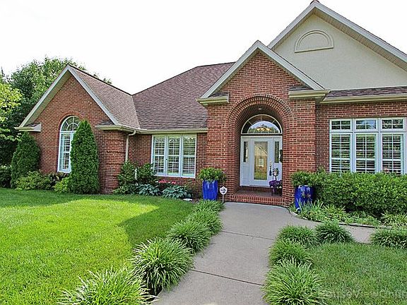 3rd image of 285 Green Meadows Dr