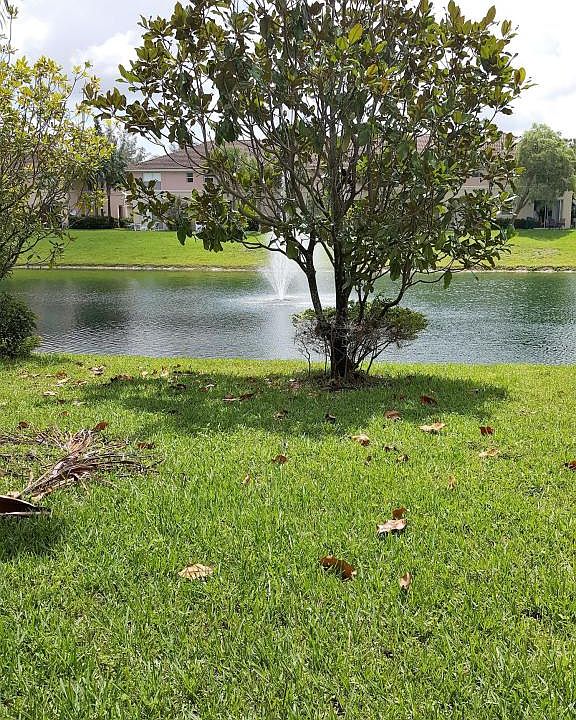 1st image of 2504 Seminole Palms Dr