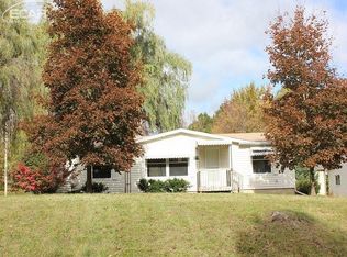 241 E Lansing Rd, Morrice, MI 48857