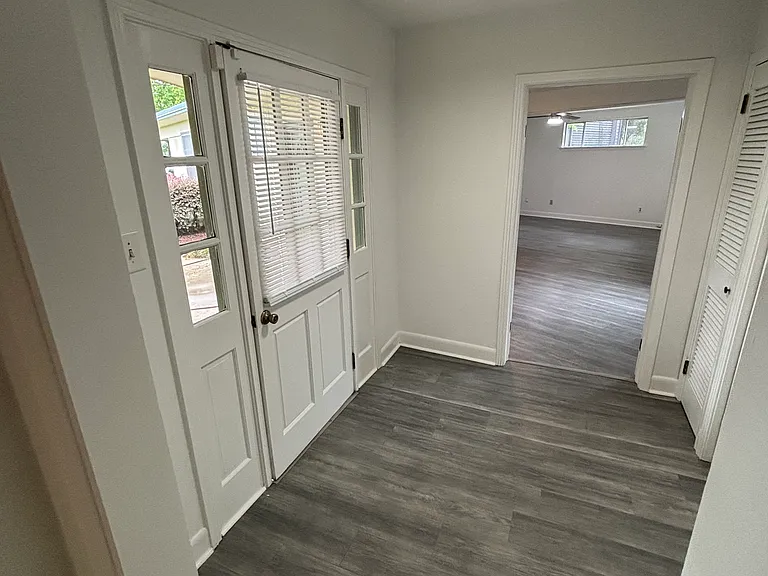 1322 Knollwood Dr — Photo 9