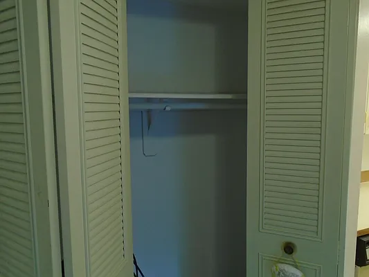 Rented by 18 REALTY | media 10