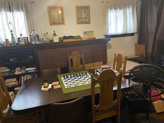 5th image of 2127 W Leland Ave APT 3F