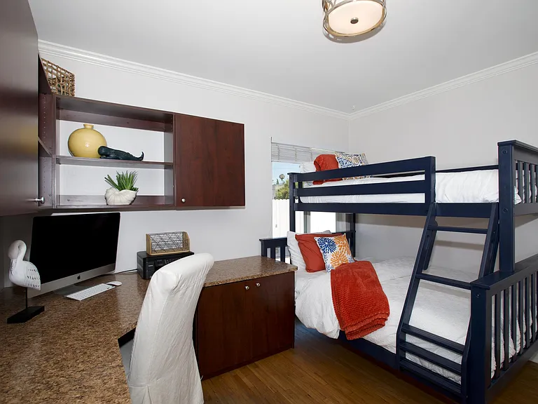 Guest Bedroom 1
