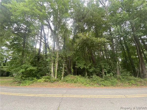 38 Coachpoint Rd Lot 38, Hartfield, VA 23071