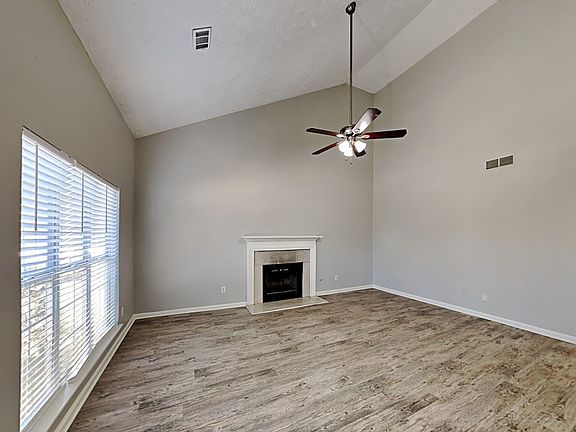 4th image of 1845 Stoneoak Cir