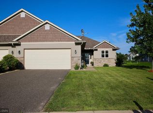 31649 McGuire Trl, Lindstrom, MN 55045