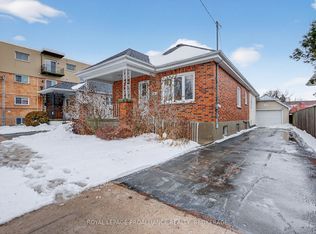 17 Stanley St, Kingston, ON K7K 1X8