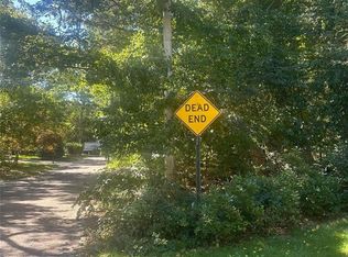 8 Shell Road, Hampton Bays, NY 11946