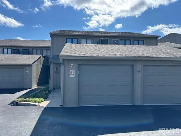 12601 N Pleasant Grove Rd, Syracuse, IN 46567