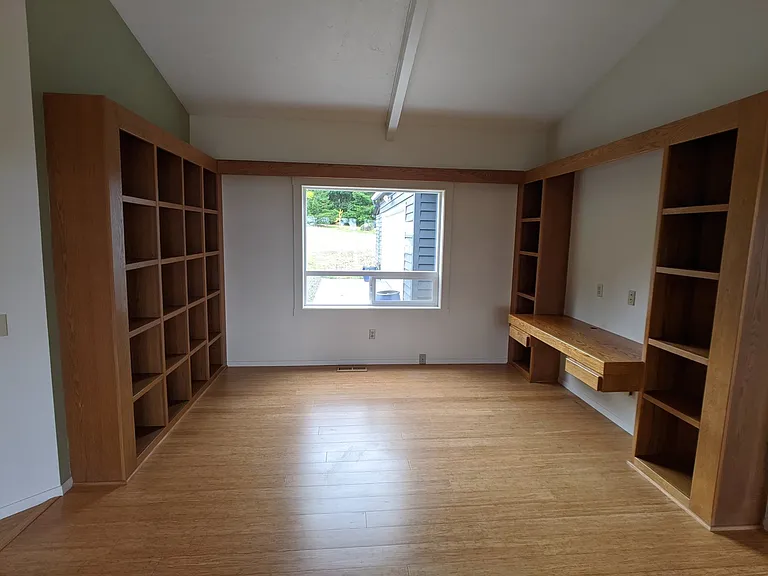 251 Old Schoolhouse Rd — Photo 17