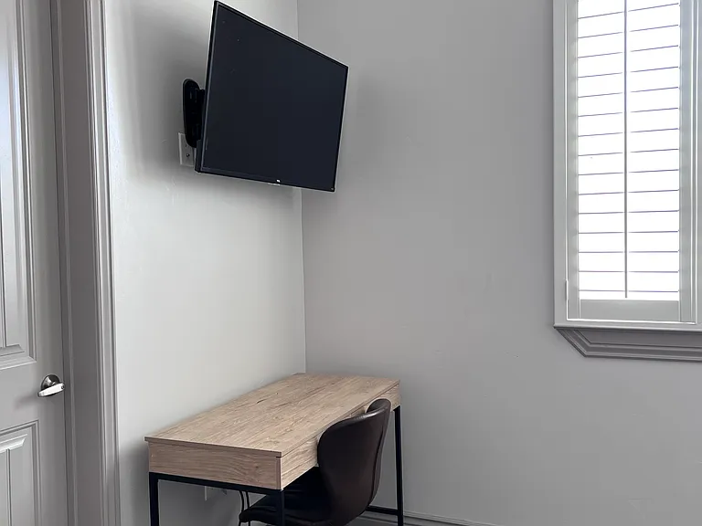 321 Vin Almoradi Ct — Photo 10
