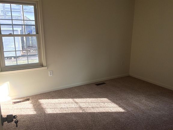 5th image of 6212 Oak Grove Dr