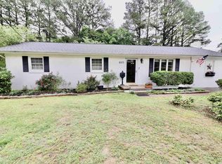 605 Meadow Ln, Murray, KY 42071