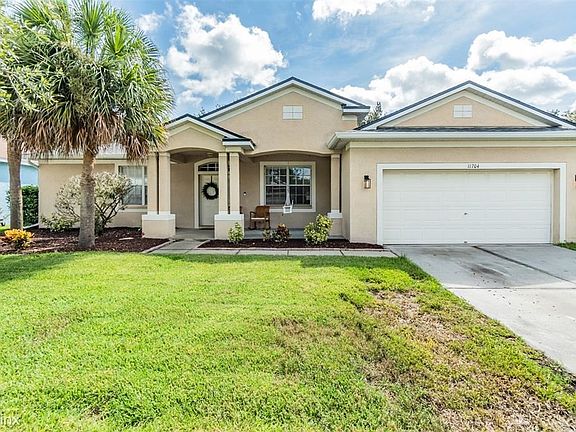 2nd image of 11704 Holly Creek Dr