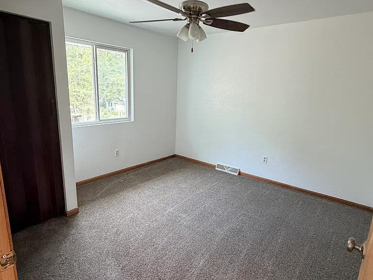 680 Hathaway St #3 — Photo 5