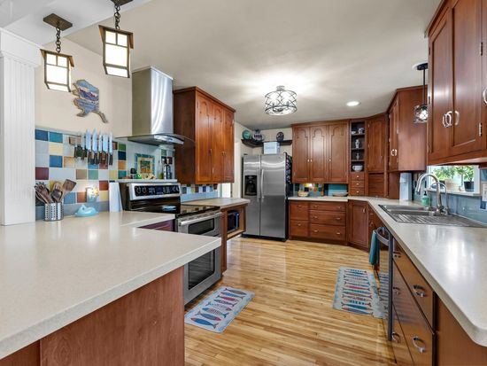 239 6th Ave SW, Cambridge, MN 55008