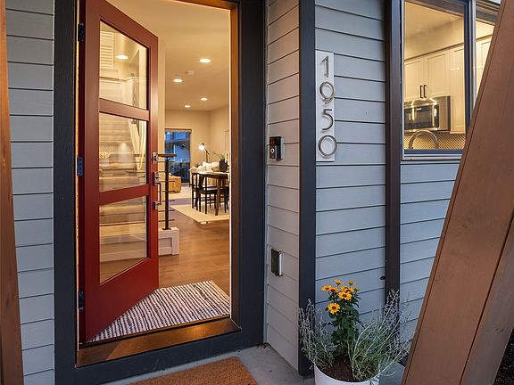 2nd image of 1950 Newport Way NW