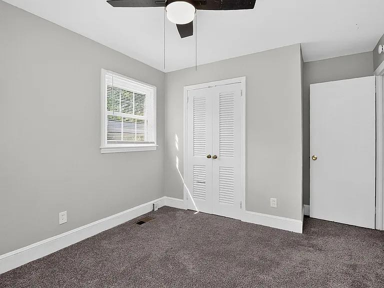 4820 Charleston Dr — Photo 7