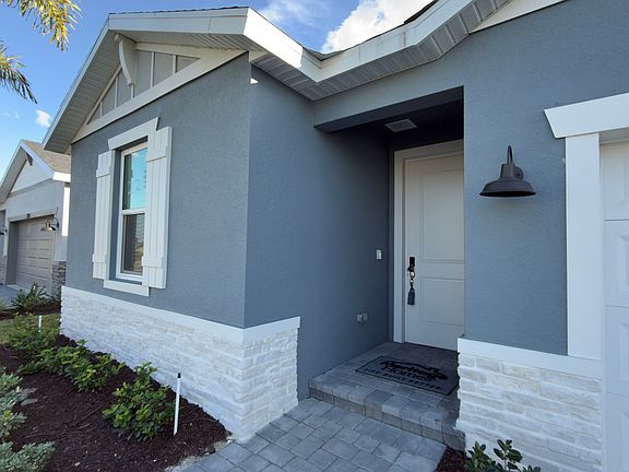 2nd image of 11262 NW Blockbird Dr