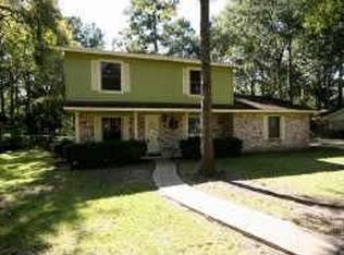 220 Normal Park Dr, Huntsville, TX 77320