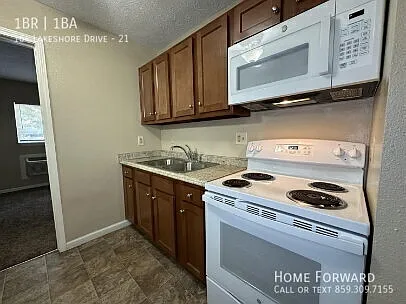 164 Lakeshore Dr #21 — Photo 7